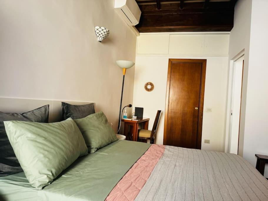 Trastevere Moro Apartment Rome Exterior photo